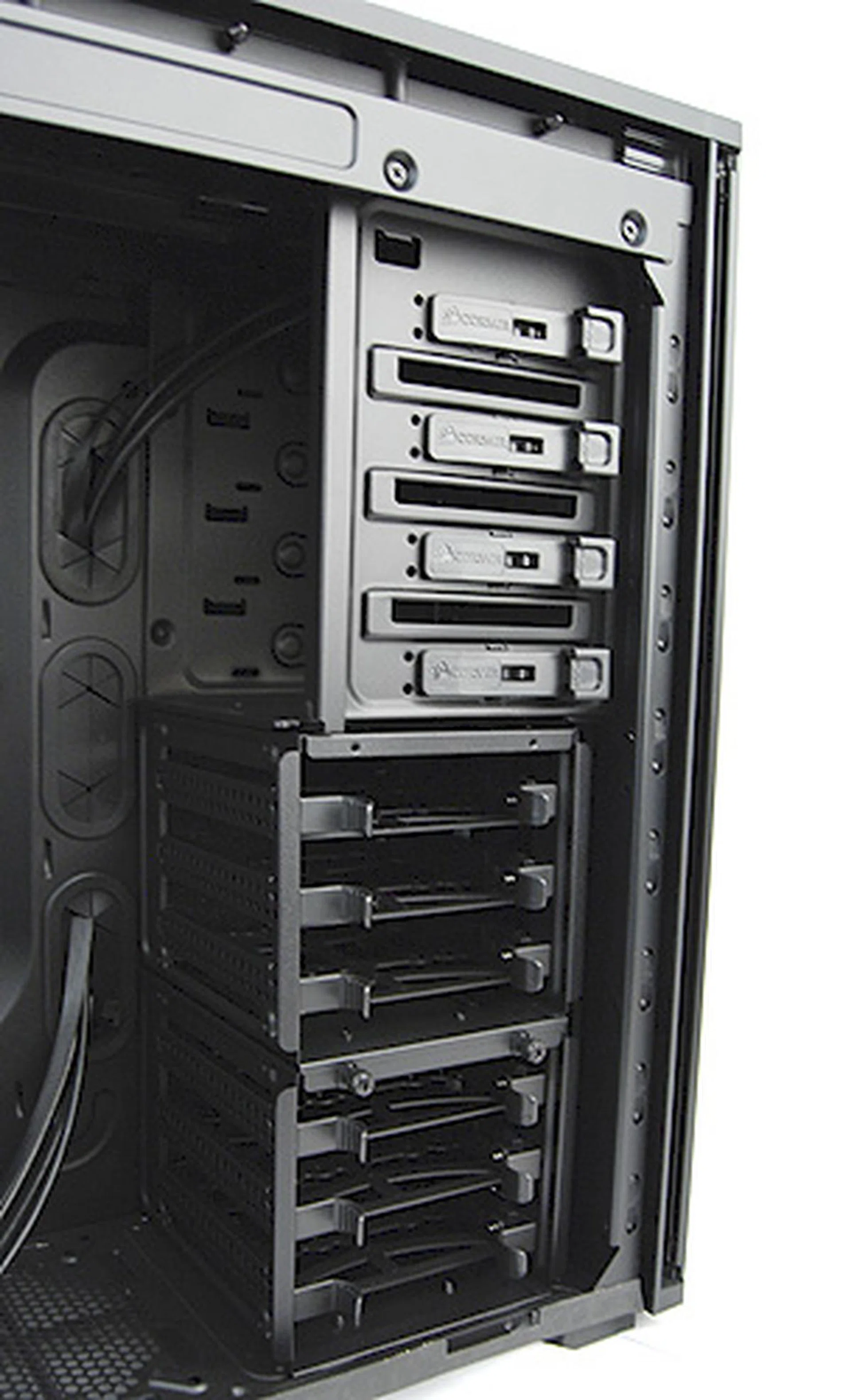 Optical drives can be easily installed simply by sliding them into the drive bays and securing them with the clips. Hard drives are installed using the provided brackets.
