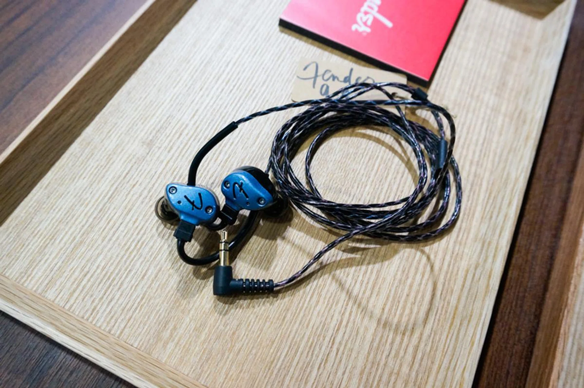 A close-up of the Nine-1 headphones.