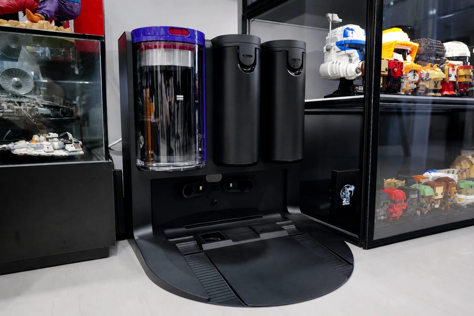 Docking station water tanks