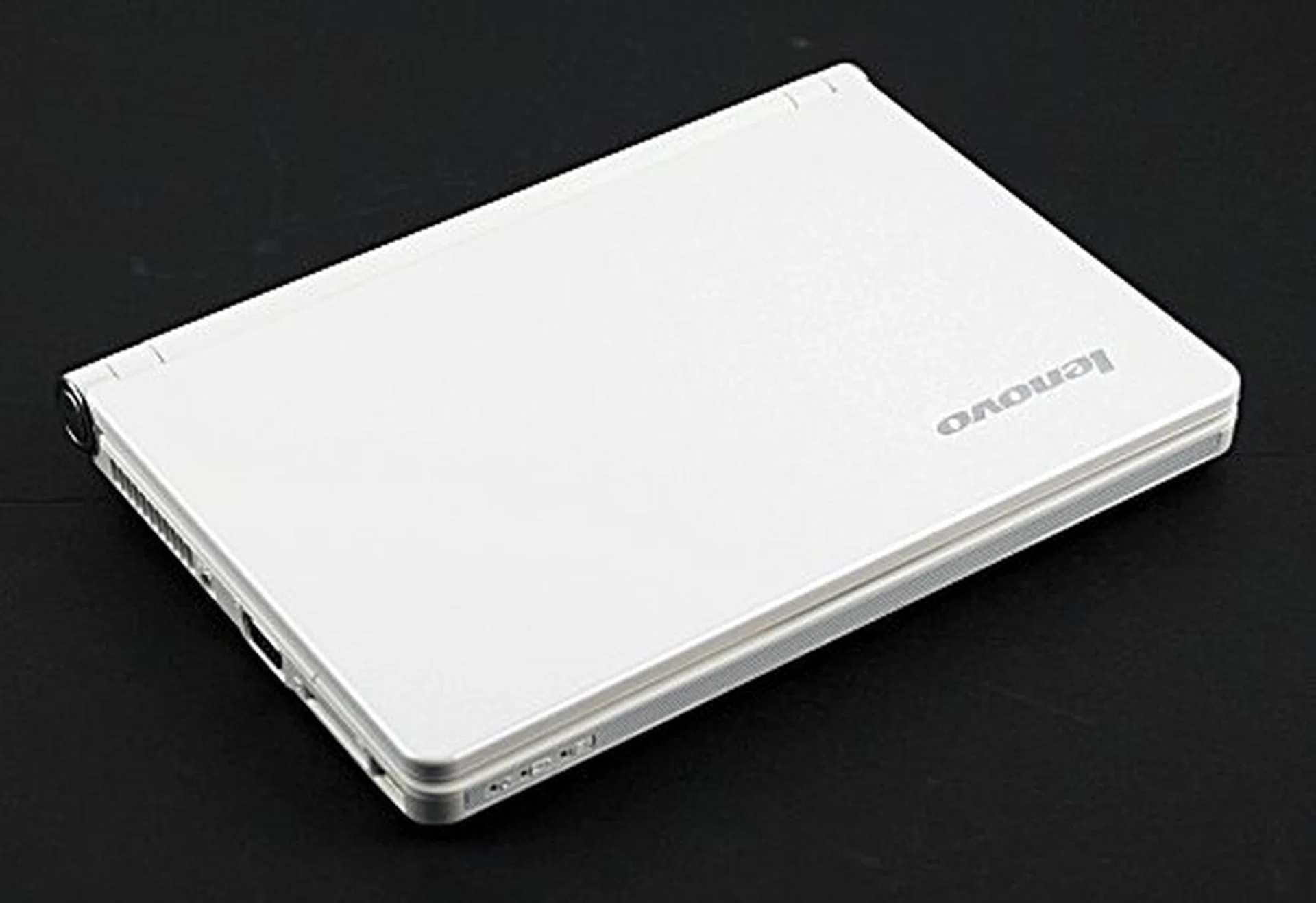 Question: Is the Lenovo sleek and hot looking? Answer: Yes to both.