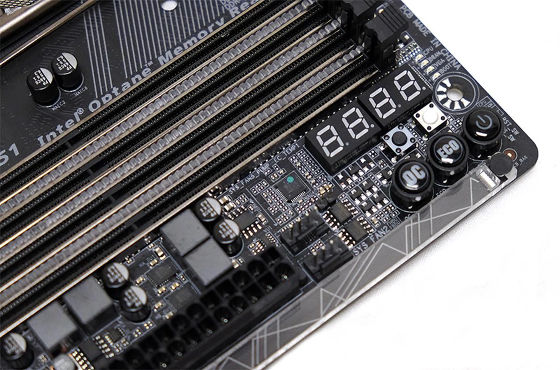 Aorus Z270X Gaming 9 debug LED