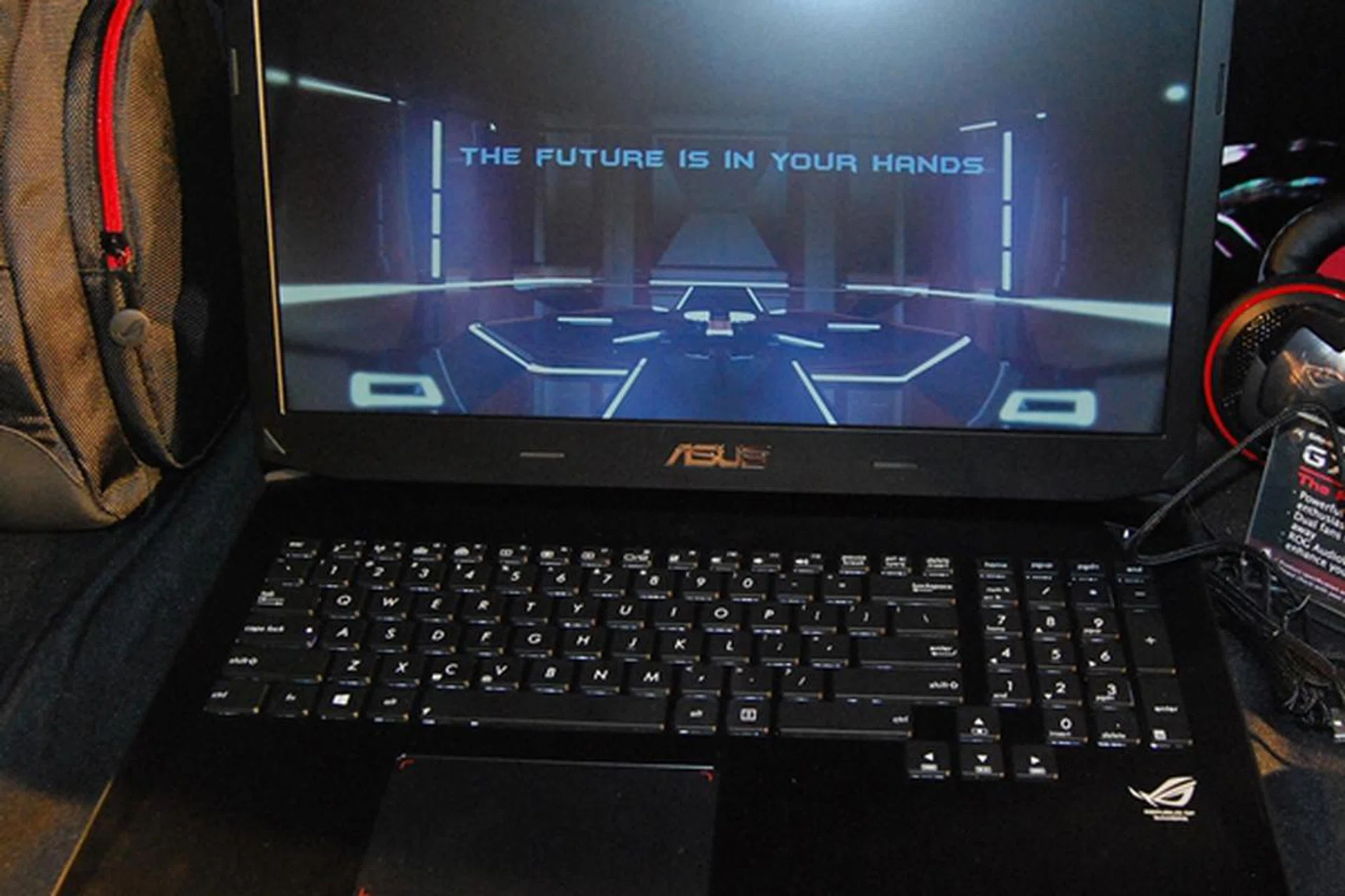 The ASUS ROG G750 gaming notebook is powered by a 4th-generation Intel Core i7 mobile CPU and NVIDIA GeForce GTX 770M graphics.