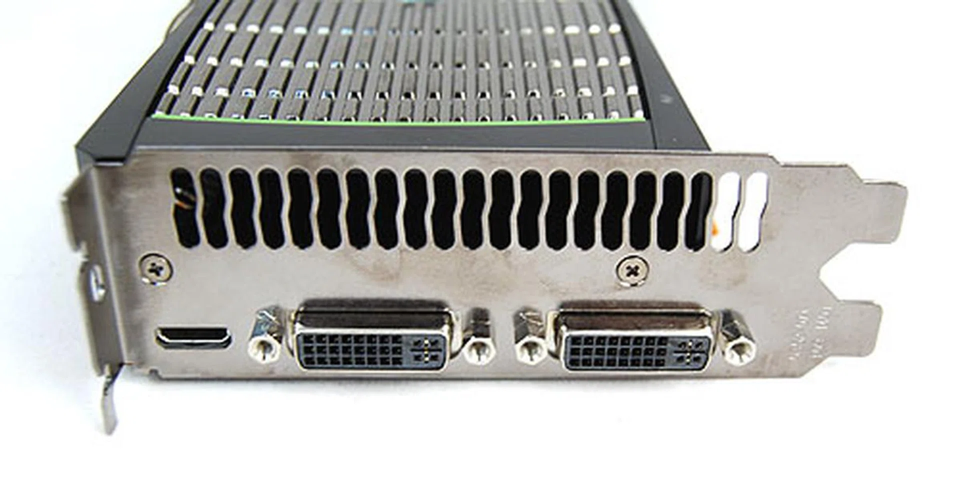 There are four HDMI 1.4 offerings available on the C7000 and two USB ports. However, you'll need to use the supplied adapters for its Component and LAN connections. Yeah baby, it's all part of Samsung's grand plan in maintaining a slim outfit.