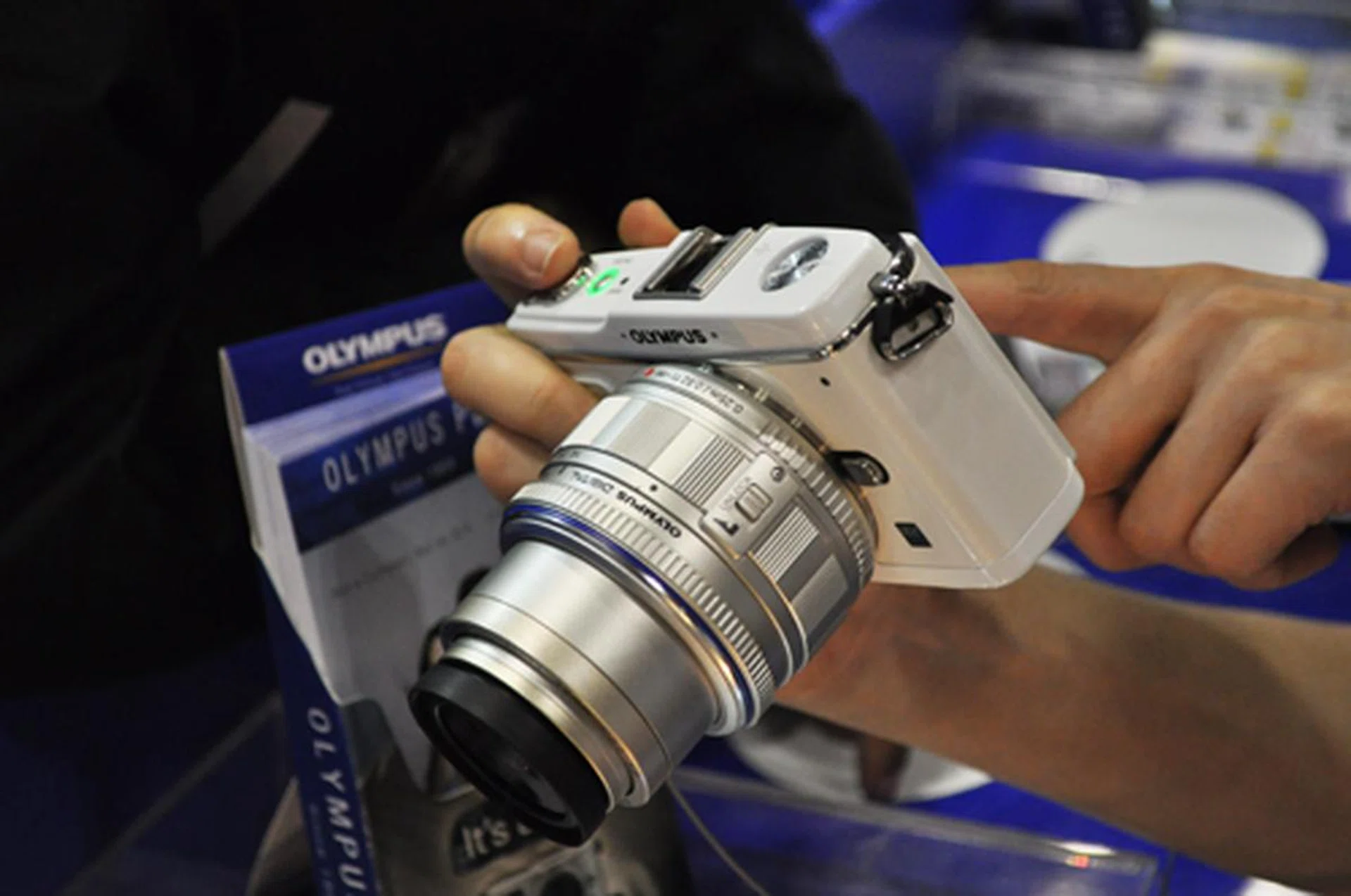 The hottest draw at the Olympus booth is the new PEN E-P1. There's no special price for it though, with the standard body and 28-84mm kit lens going for $1298.