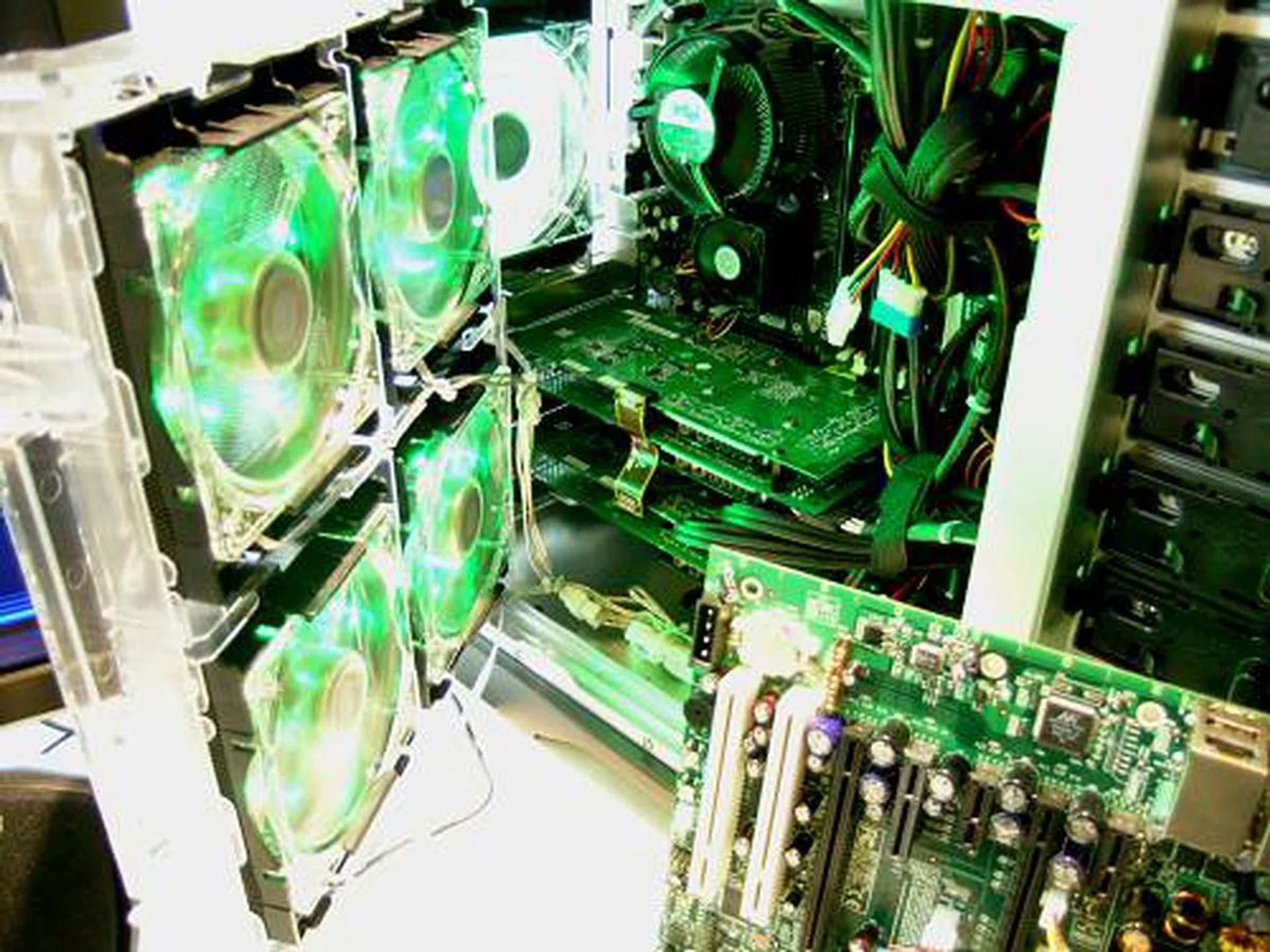 Showing off a crazy cooled enthusiast setup featuring the nForce 590 SLI Intel Edition and Quad SLI.