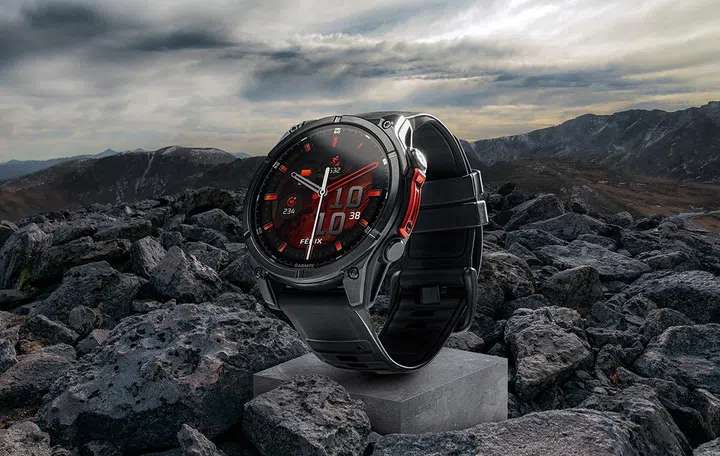 The Garmin Fenix 8 features an all-new AMOLED display for selected models. (Image: Garmin)