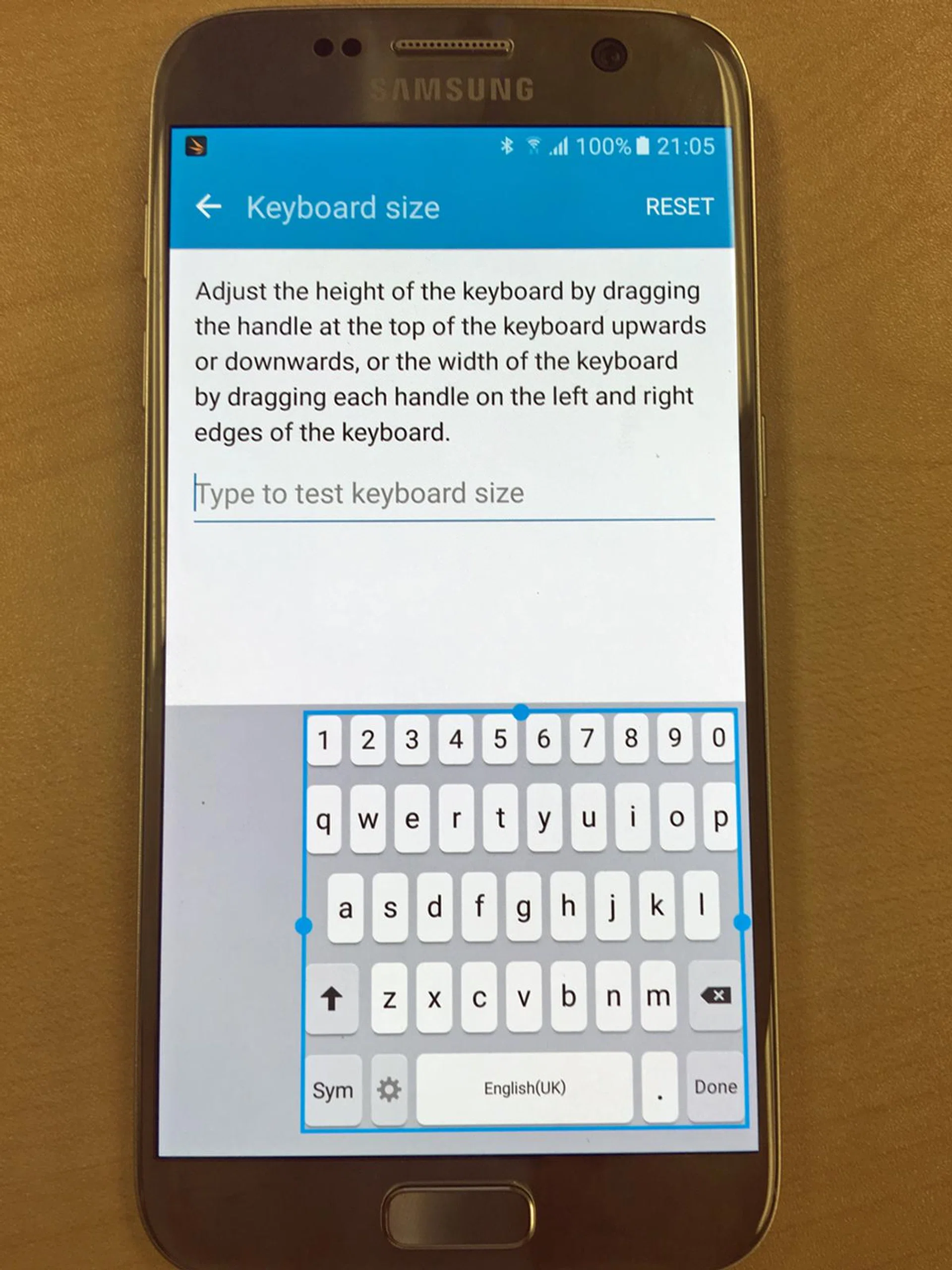 The keyboard size adjustment is more flexible than the phones before it, as it allows you to alter both the width and height of your board layout.