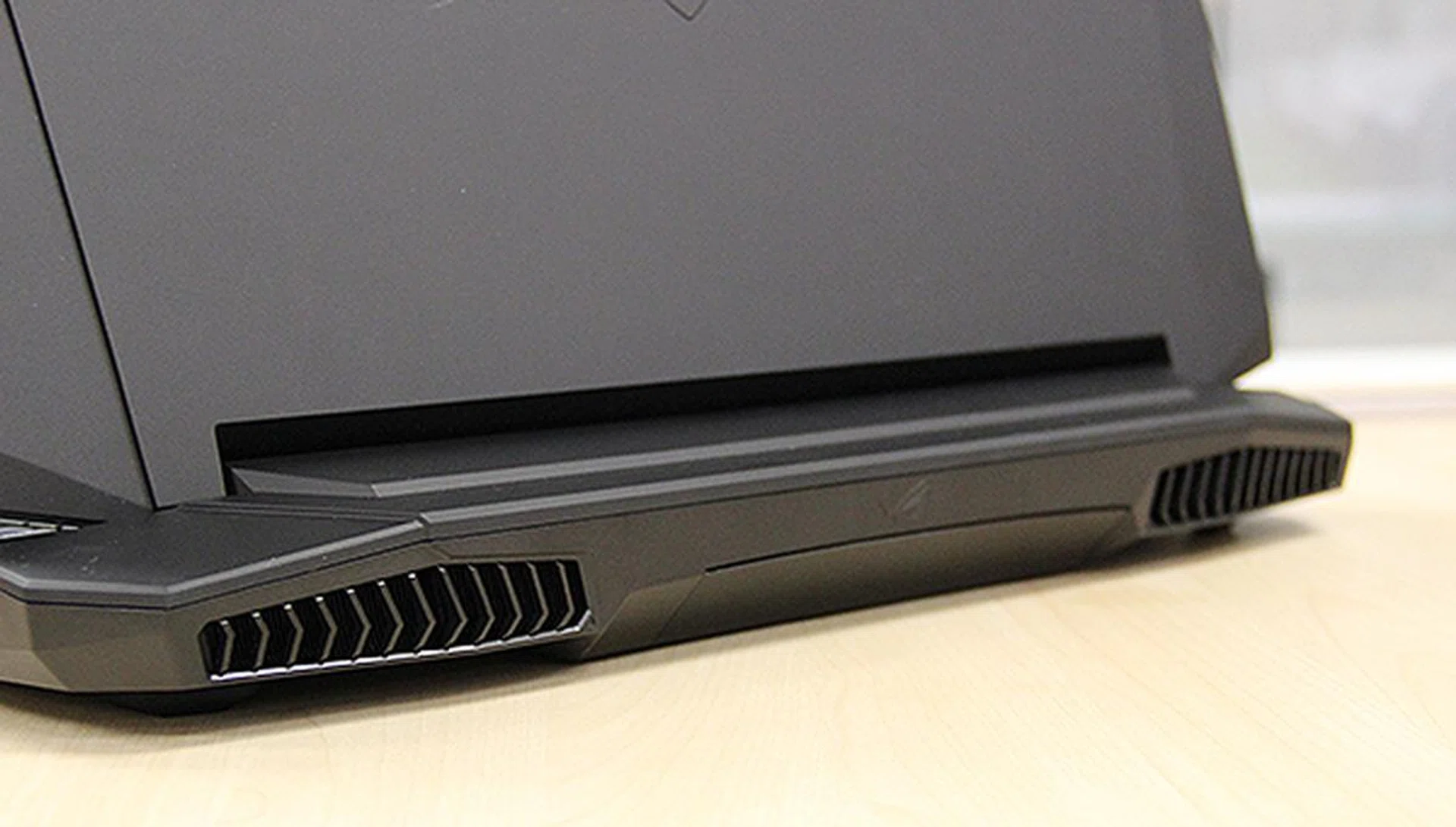 The rear exhaust vents reminds us of the Lamborghini Aventador.