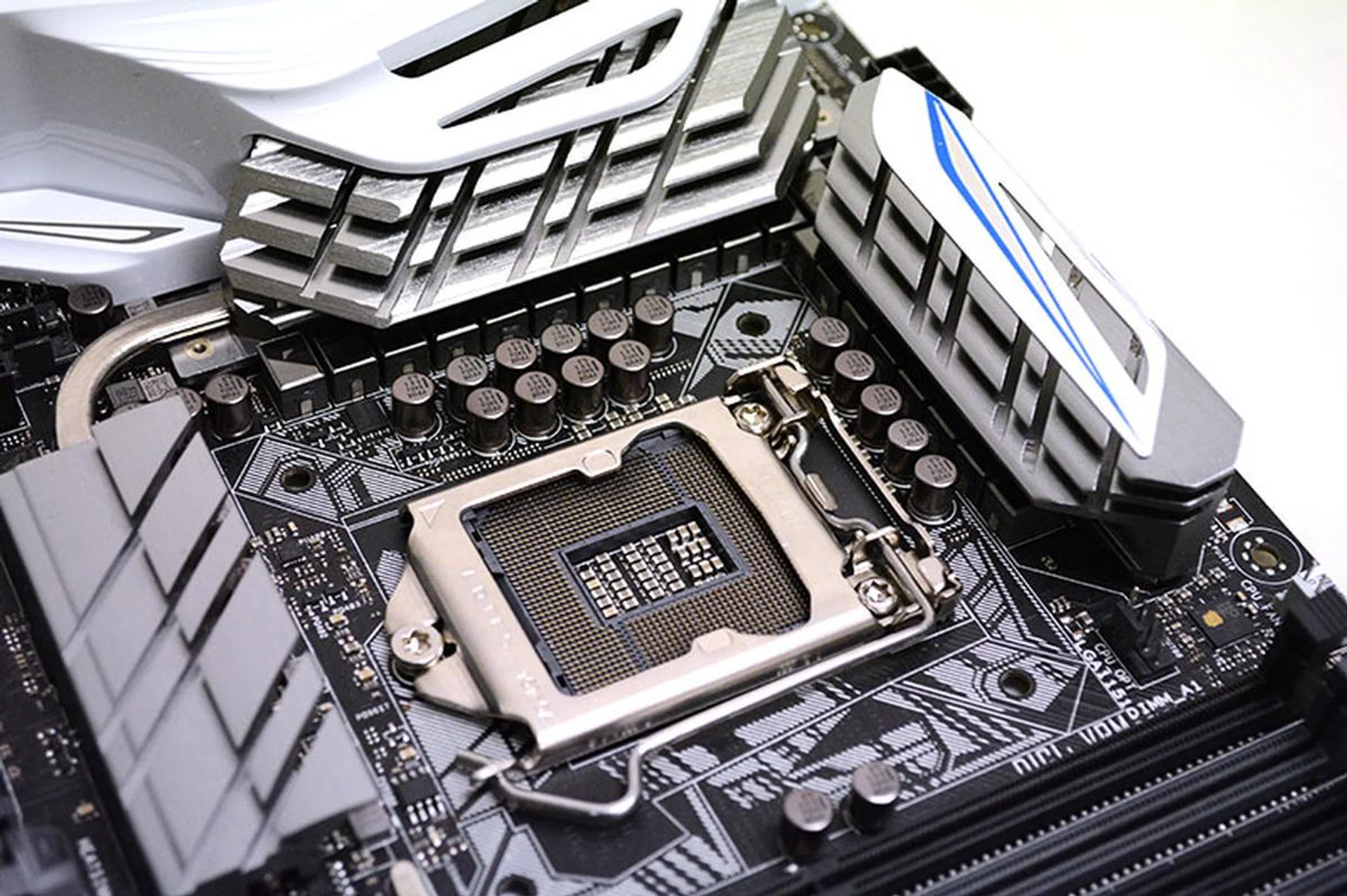 The board features a 16-phase digital power design.