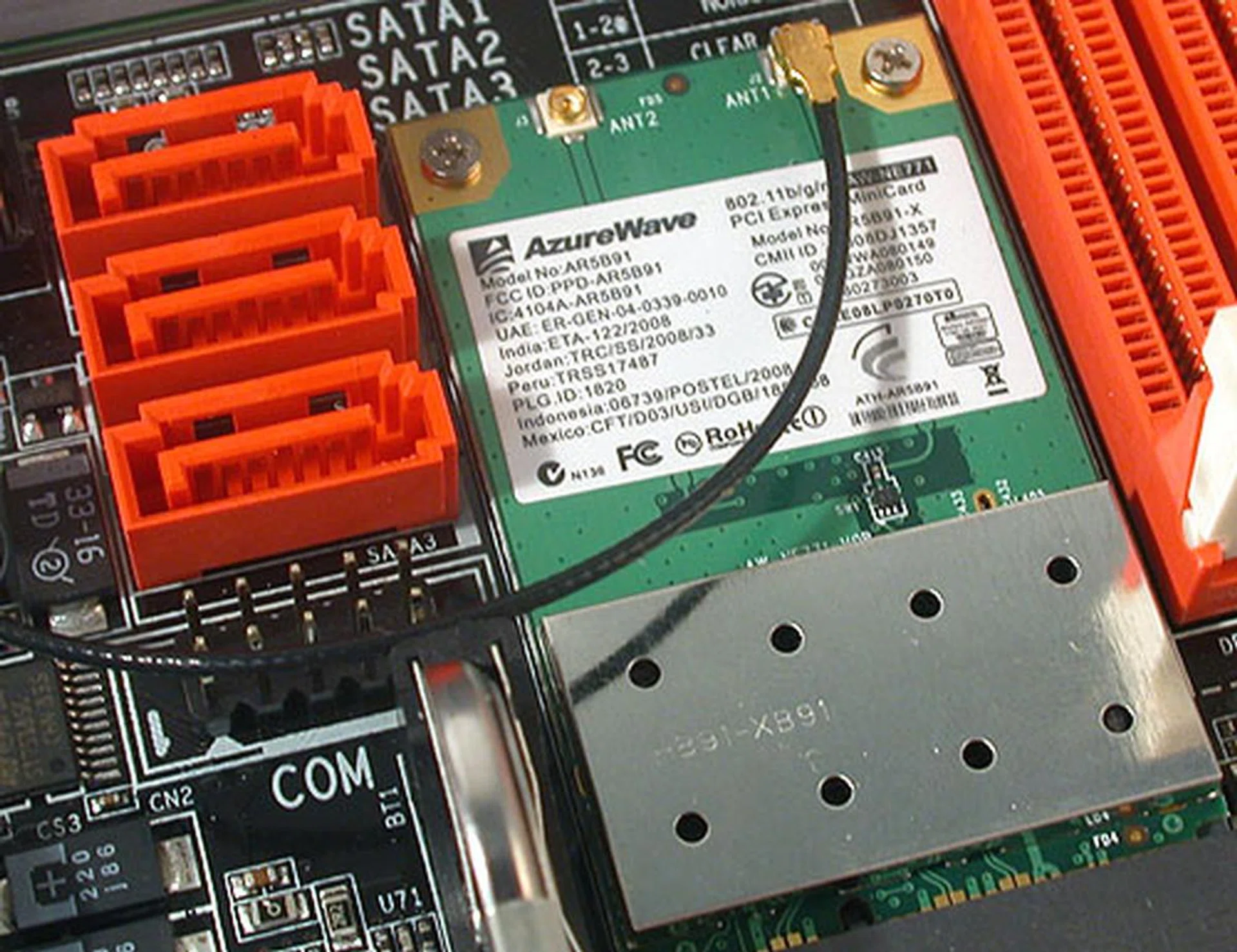 A WiFi module from AzureWave takes up the single mini PCI Express slot for wireless connectivity, a rather important requirement for this class of devices. The Zotac also supports up to three SATA 3.0Gbps ports, with an additional eSATA at the rear.