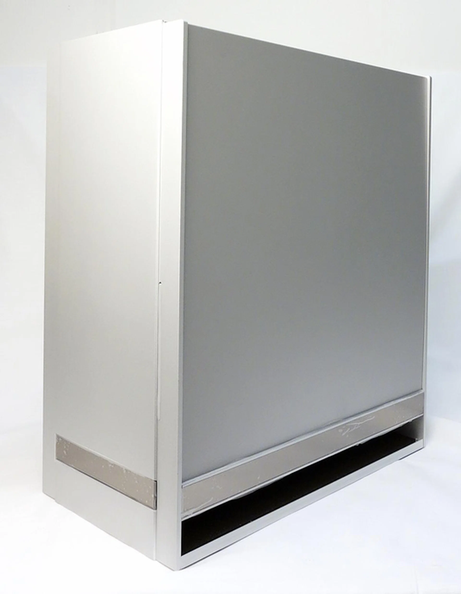 The SilverStonr Fortress FT05 is a symmetrical beauty.