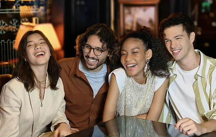 Aura Light helps you get colour-correct selfies regardless of your environment.