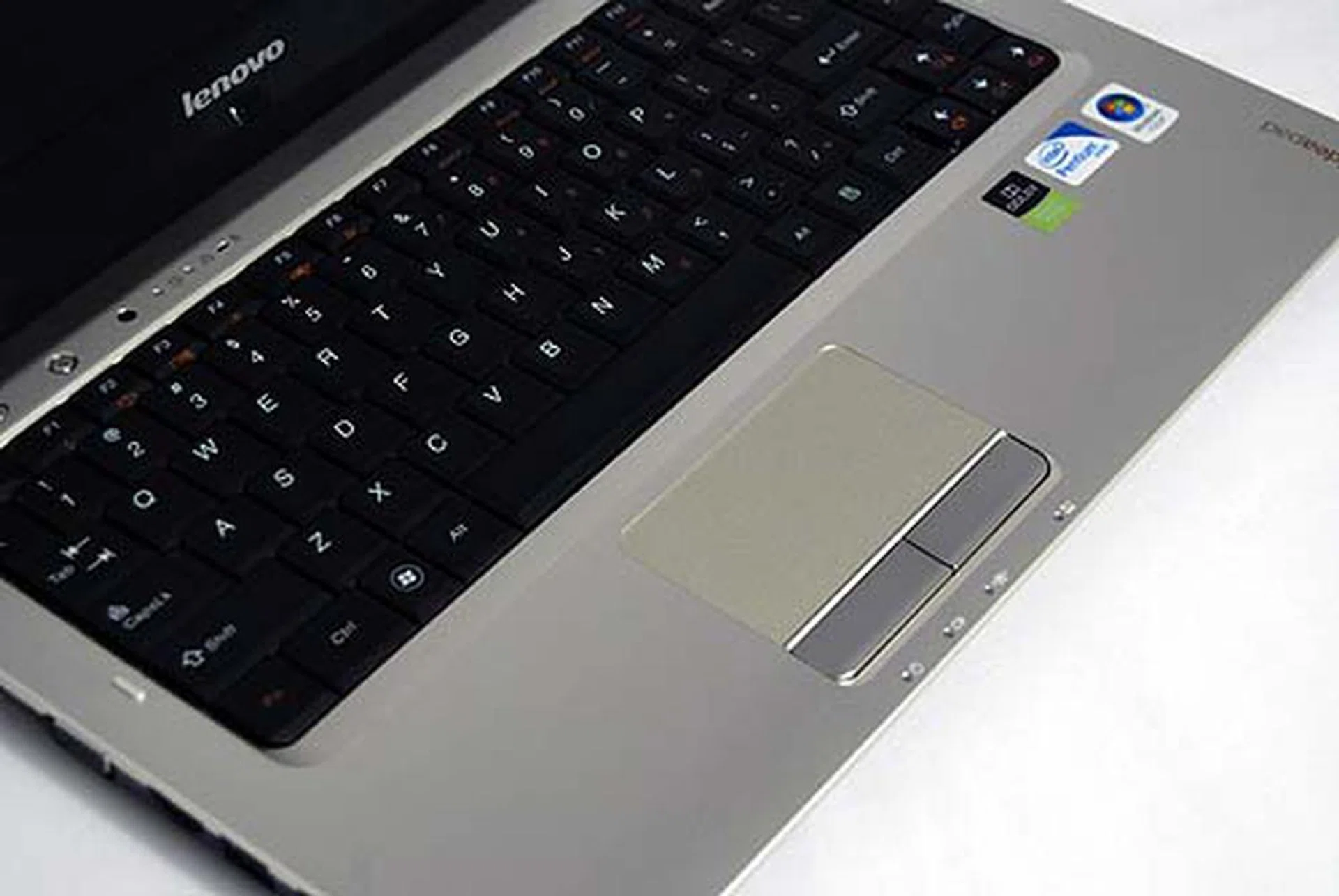 The lower half of the notebook is encased in a brushed metal finish that contrasts nicely against the dark finish of the exterior.