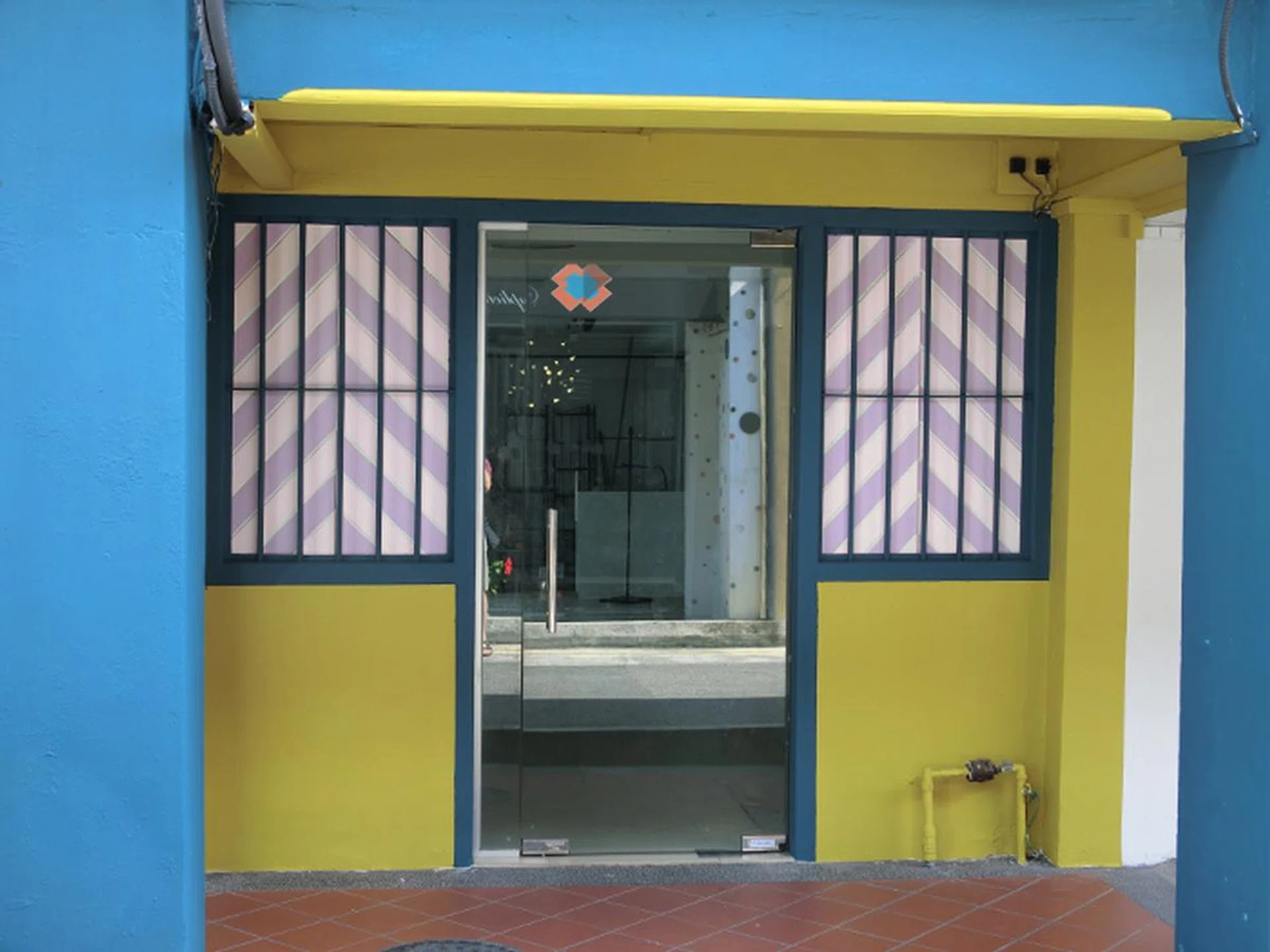 f/3.2 at 46mm, 1/60sec, ISO80