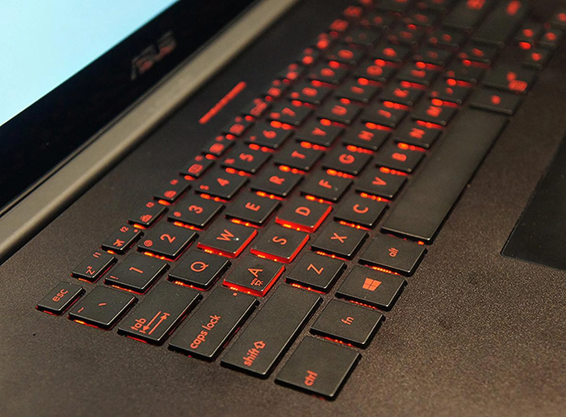 The keyboard features red backlights and is snappy to use. The chassis exudes quality and class.