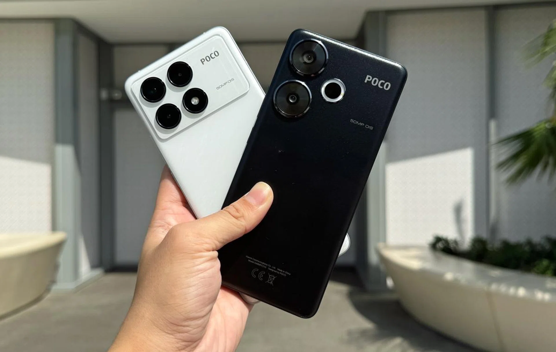 Poco F6 Pro (white, left) and Poco F6 (black, right).