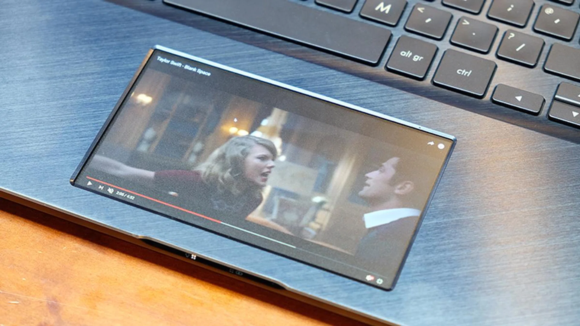 ASUS ZenBook Pro 15 ScreenPad