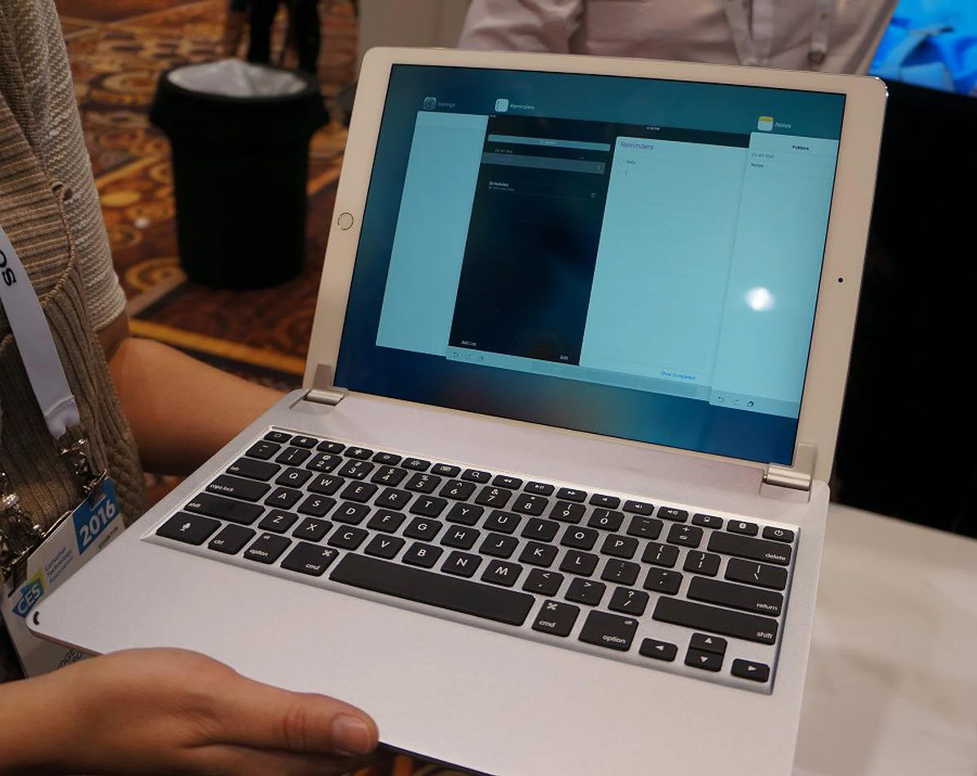 Popular local keyboard add-on maker for iPads, Brydge, was also at CES 2016 showing off what they do best – new keyboards for the latest iPads released recently. Shown here is one for the iPad Pro, which is the company’s most popular ever! That’s a surprising feat of accomplishment considering that the iPad Pro is for a niche user group, was just released a few months back and that Apple already has their own keyboard cover option. Kudos to them.