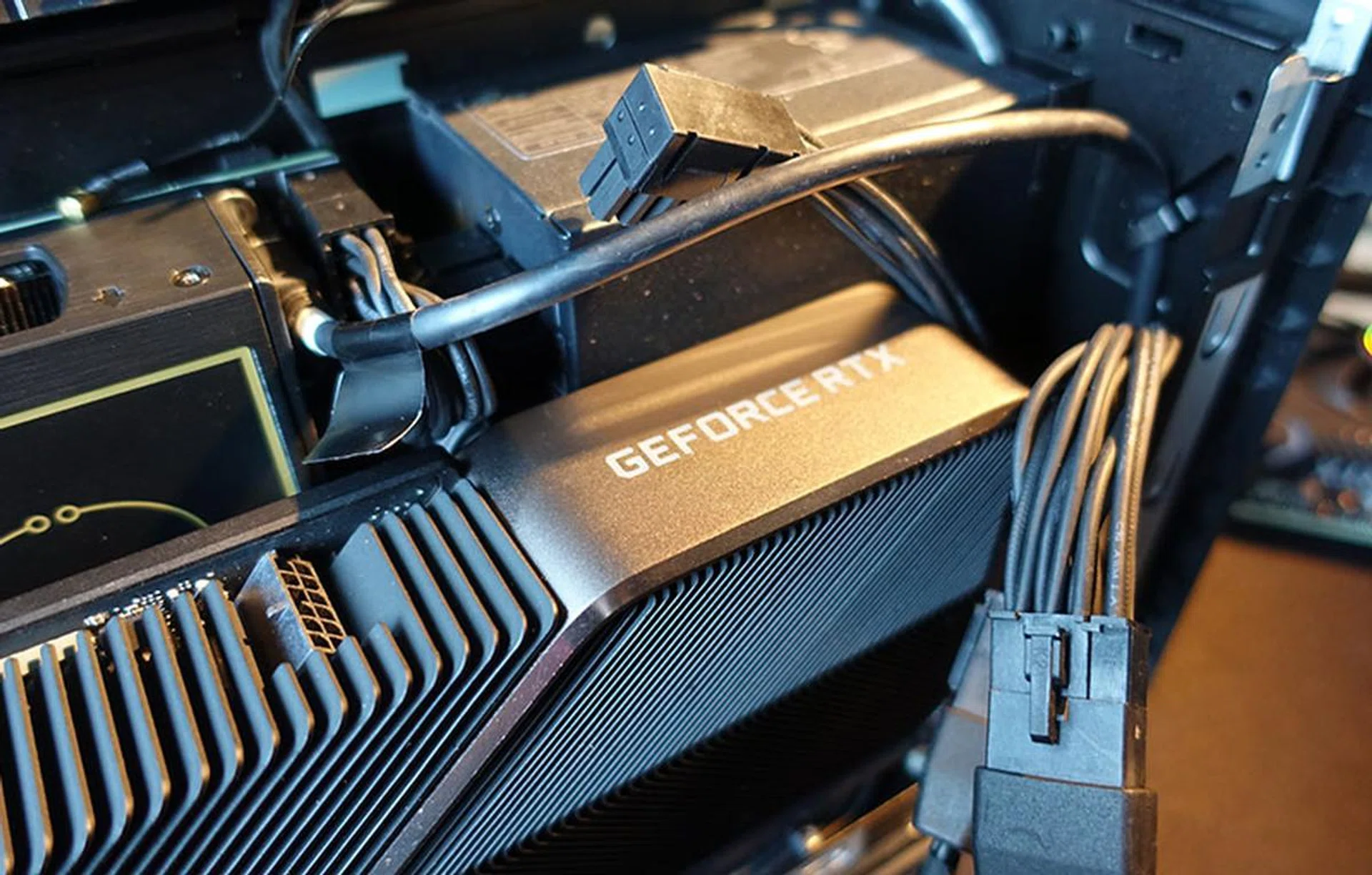 It also comes with up to three PCIe power connectors.