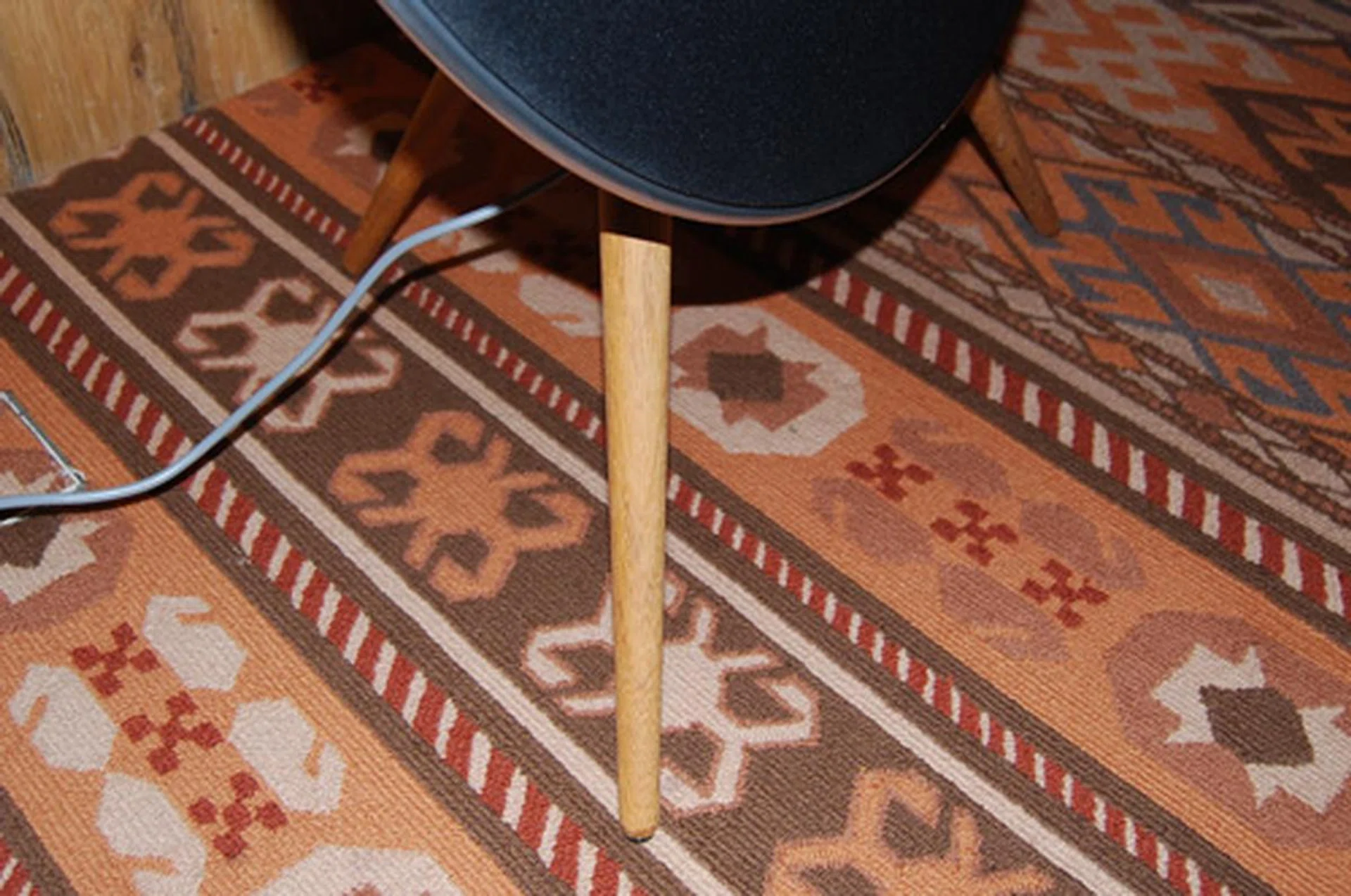 Wooden legs available in a choice of teak, oak and beech help prop the speakers up. Consumers also have the option to wall mount the speakers instead.