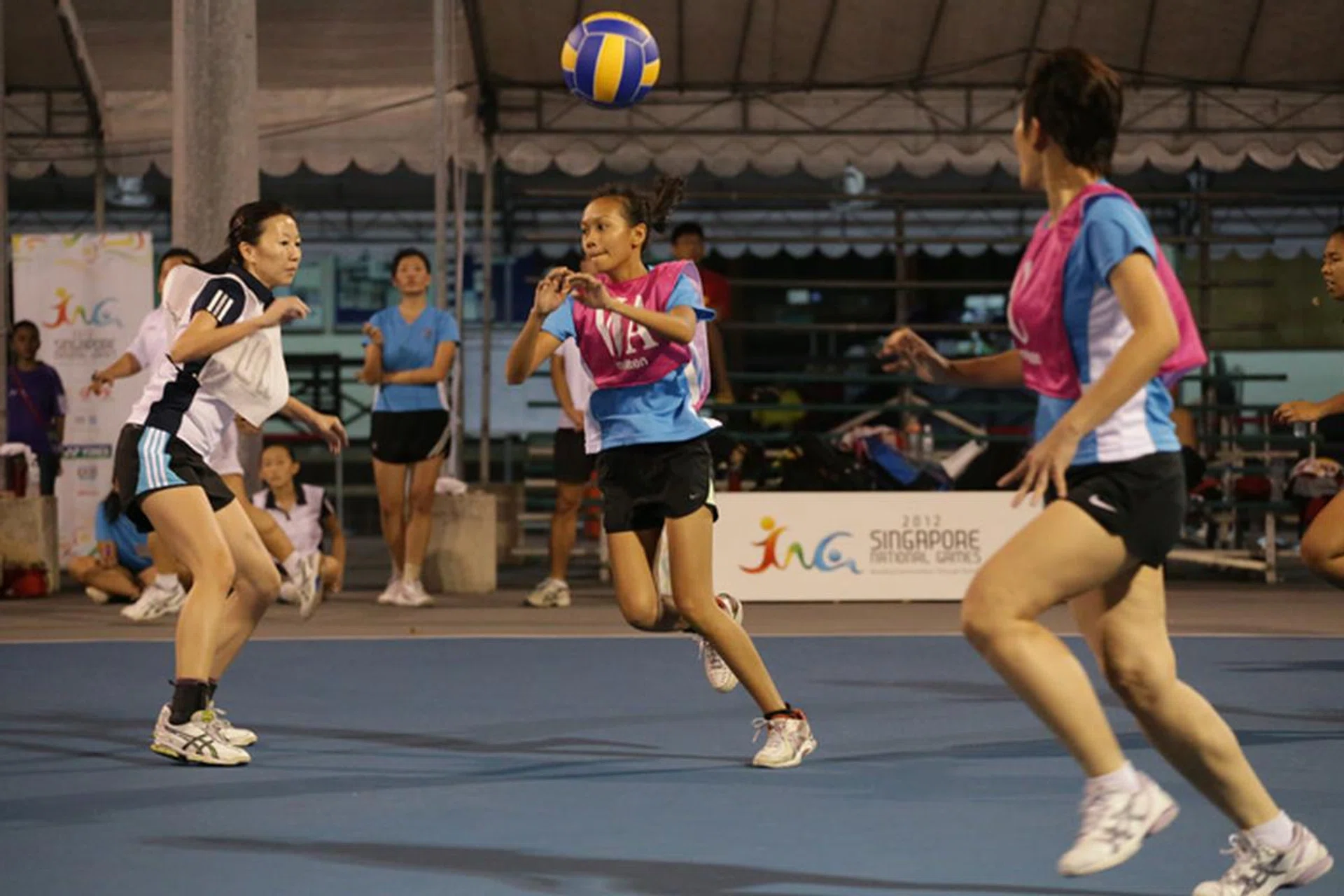 f/4 at 118mm, 1/500 sec, ISO 12,800.