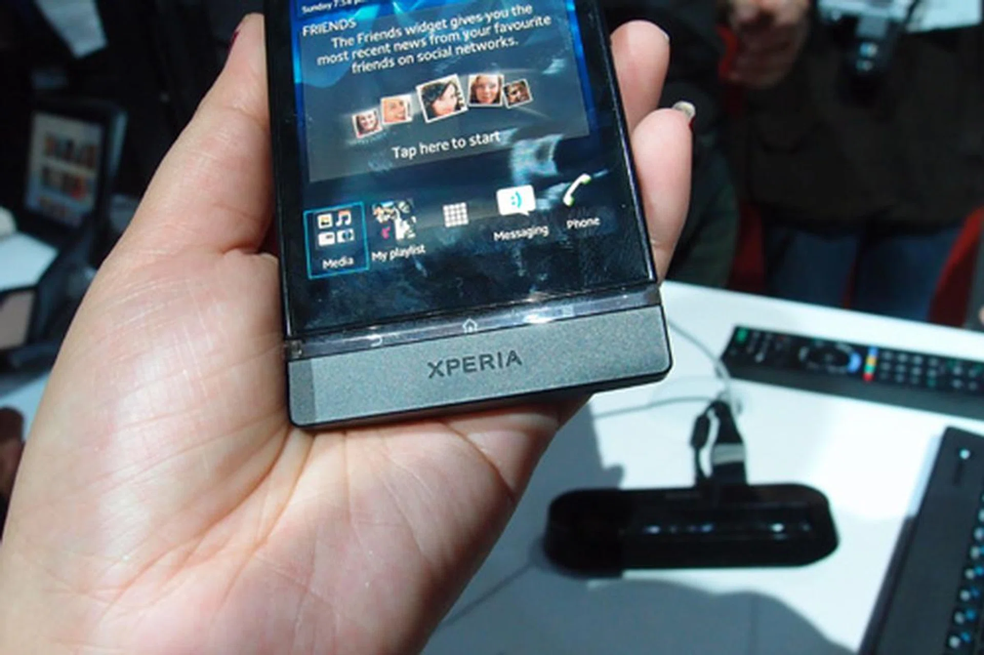 All phones in the Xperia NXT line come with a thin plastic band that acts as an indicator for their touch sensitive controls. 