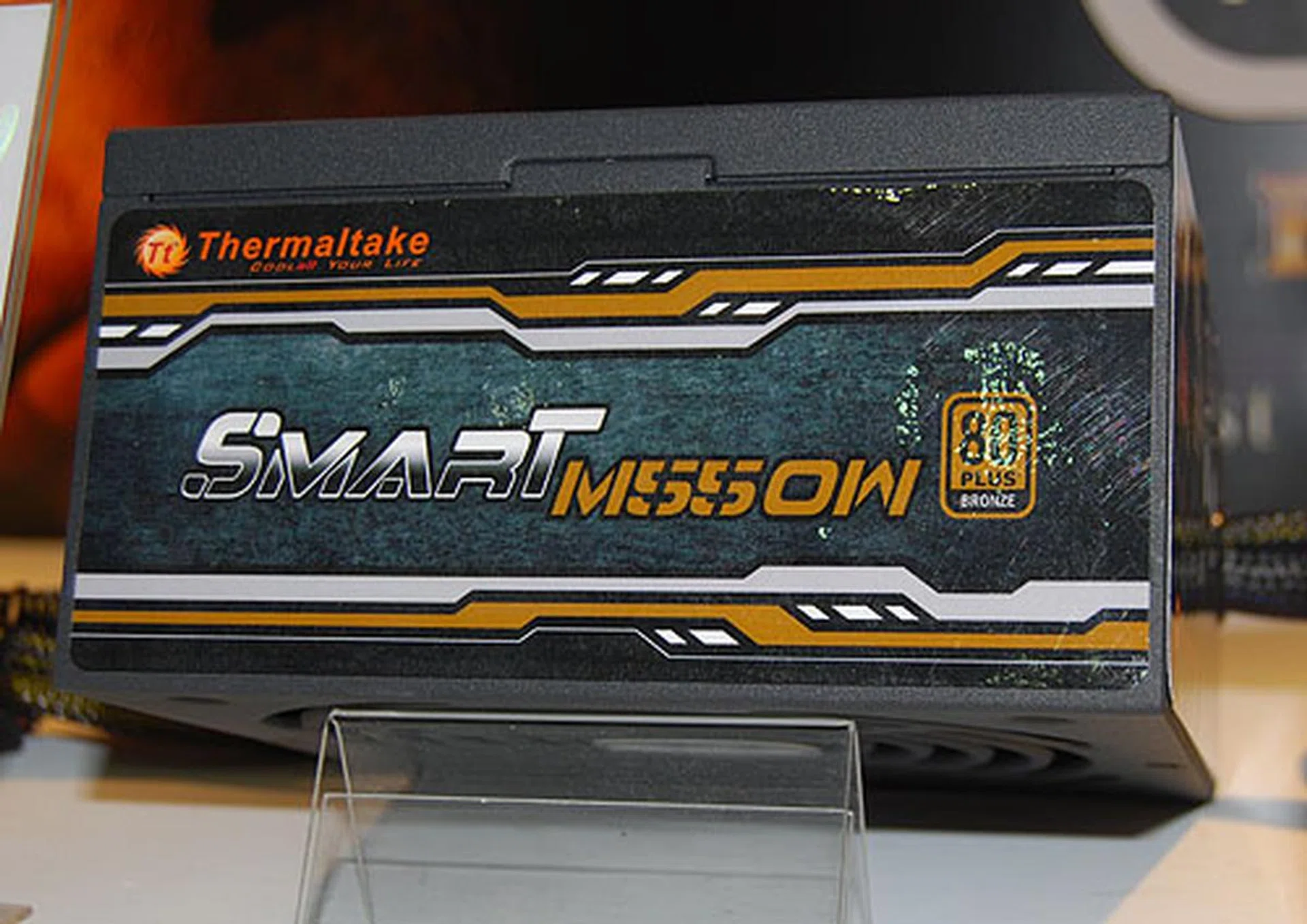 For the mainstream user, Thermaltake's Smart series is sufficient. This M550W comes with modular cable management and provides up to a maximum of 650W of output. It has two 6-pin PCIe connectors and one 8-pin PCIe connector so it's not that suitable for those with more than one GPU. 