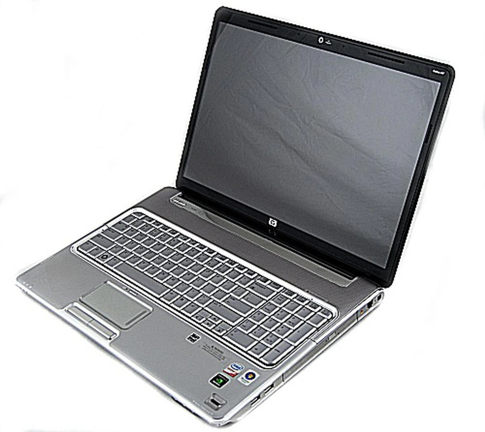 As you can see, it looks somewhat like its smaller dv3000 cousin, though the dv7 is more spacious and the keyboard isn't as shiny.