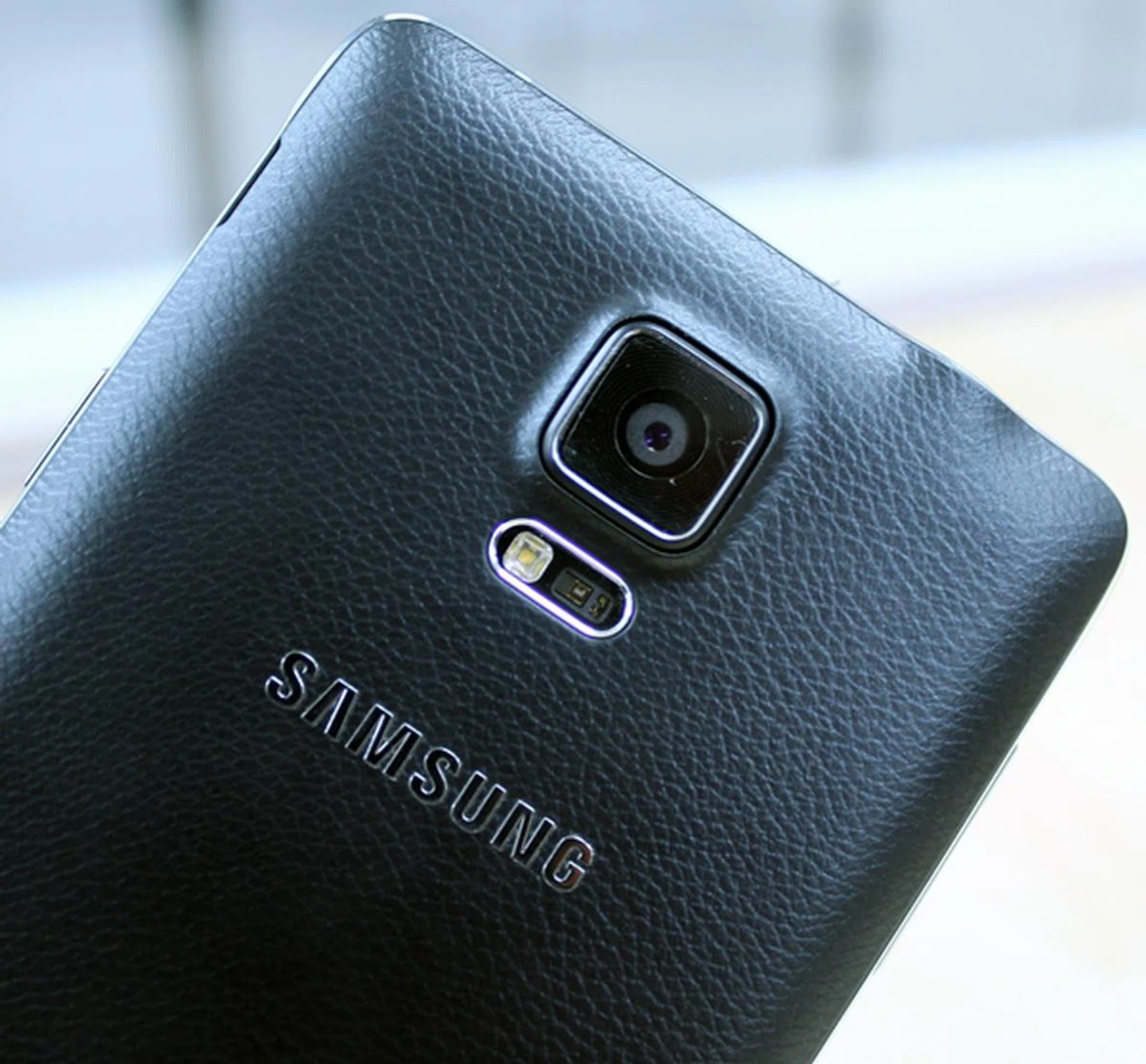 Like the Galaxy S5, the Note 4 sports a heart rate sensor below the rear camera. 