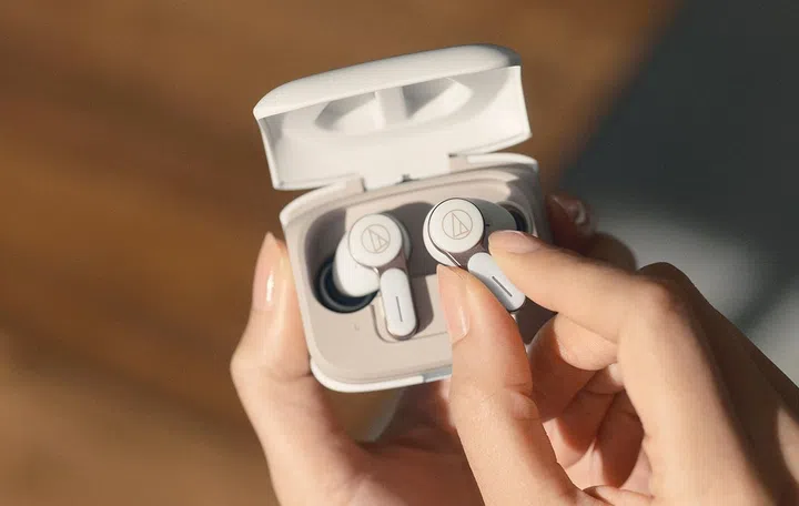 Audio-Technica ATH-TWX7 in Rich White.