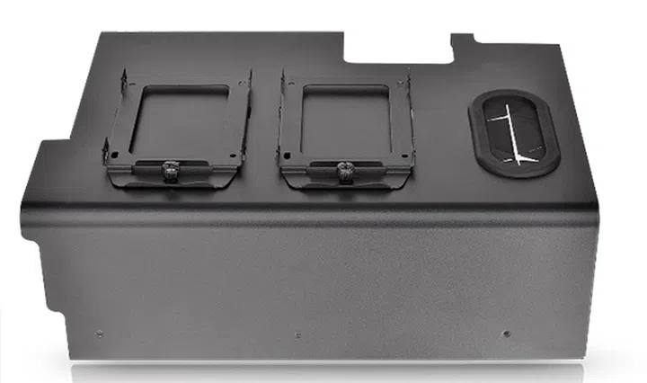 The case is compatible with a power supply cover that comes with additional drive mounts. (Image Source: Thermaltake)