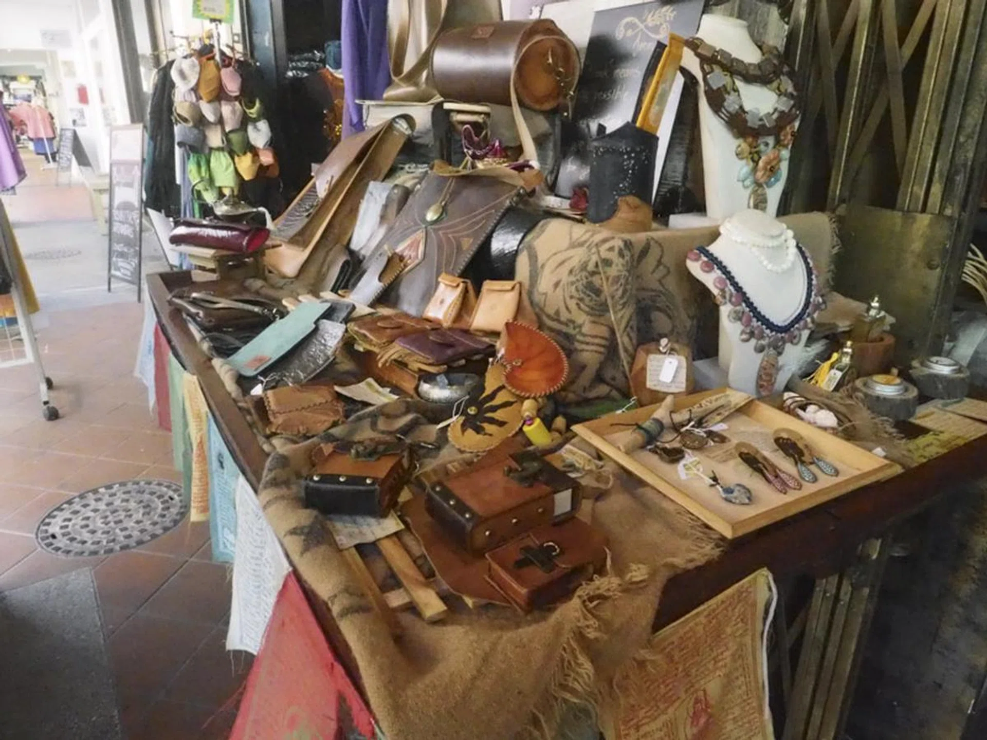 12mm at f/14, 1/250s. ISO 25,600