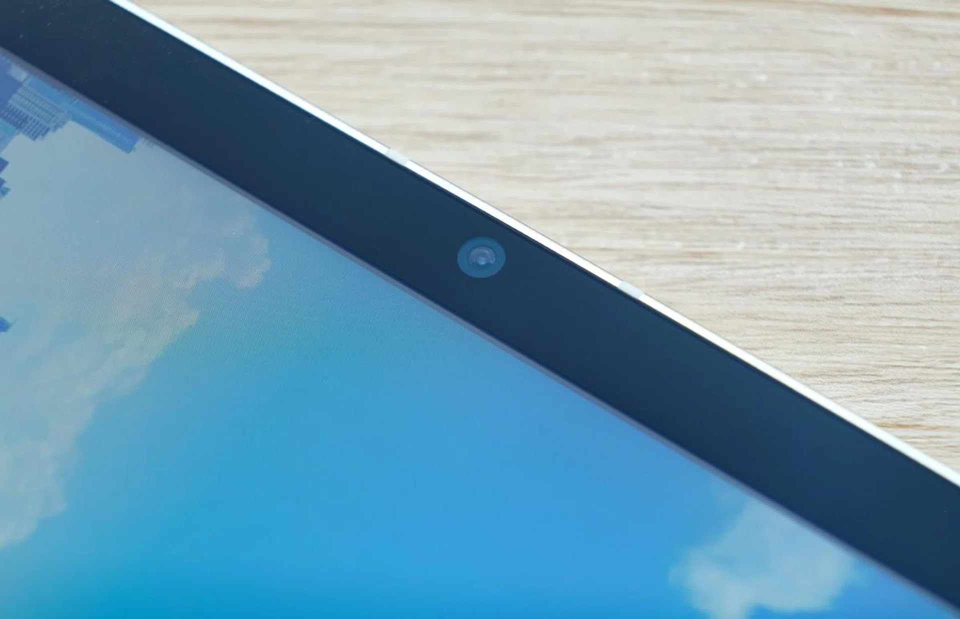 The front-facing camera has been upgraded and supports the new Centre Stage feature.