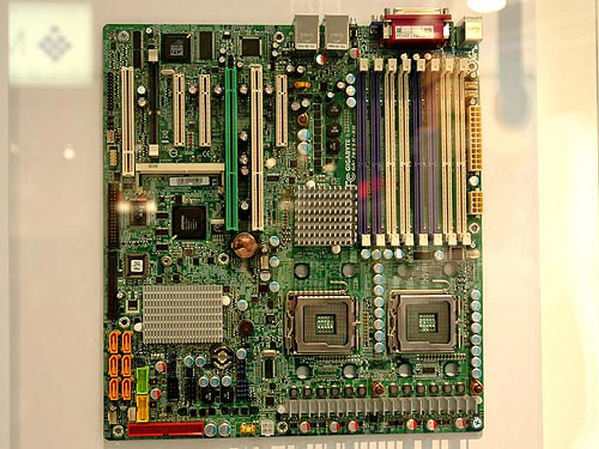 CeBIT Hannover 2006 (Part 2) | HardwareZone Singapore