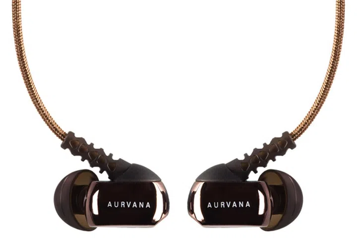 The Aurvana In-Ear3 Plus features a braid fabric cable that reduces microphonics.