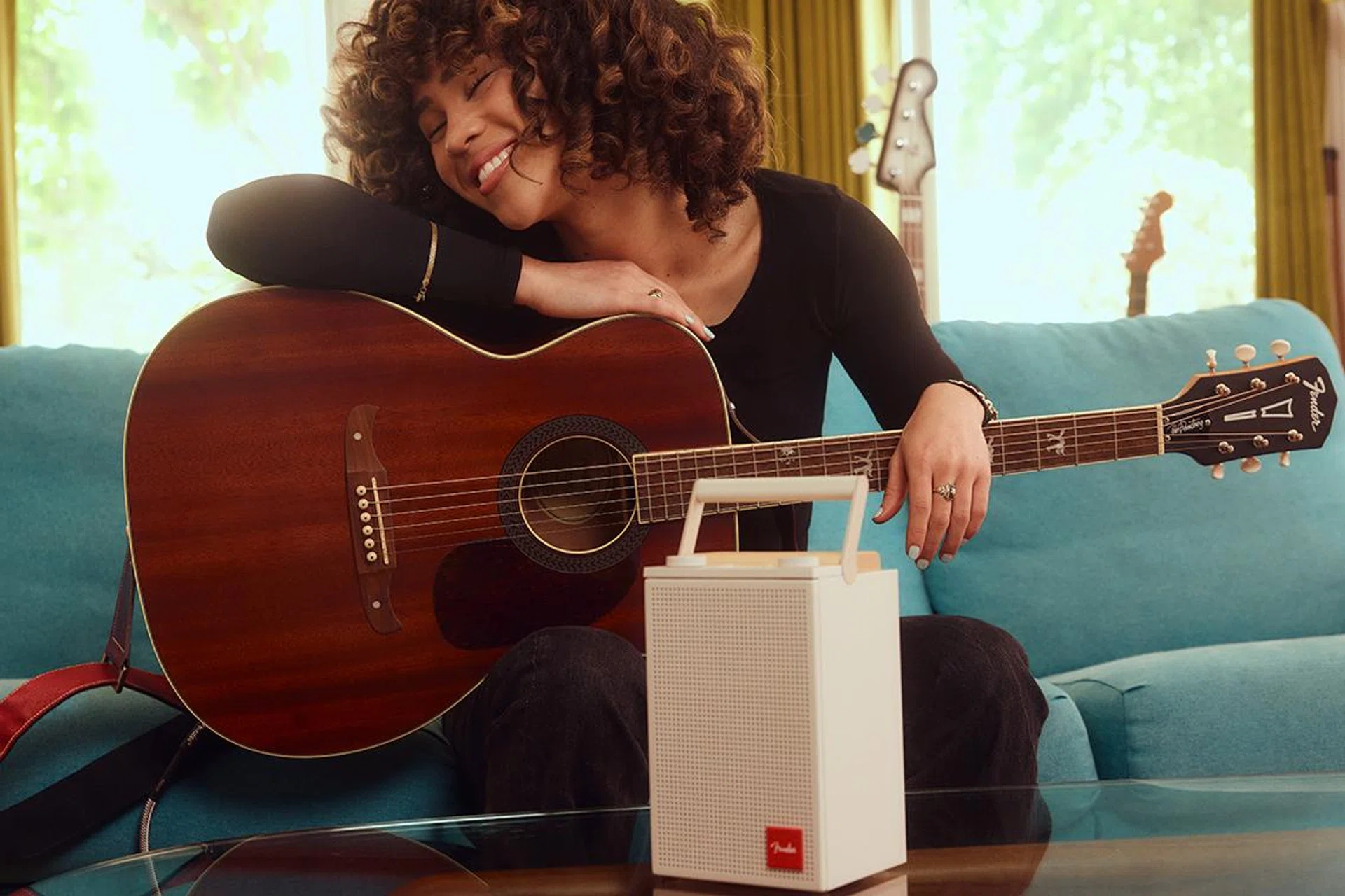 The ELIE and MIX headphones are the debut effort of Riffsound-operated Fender Audio. 