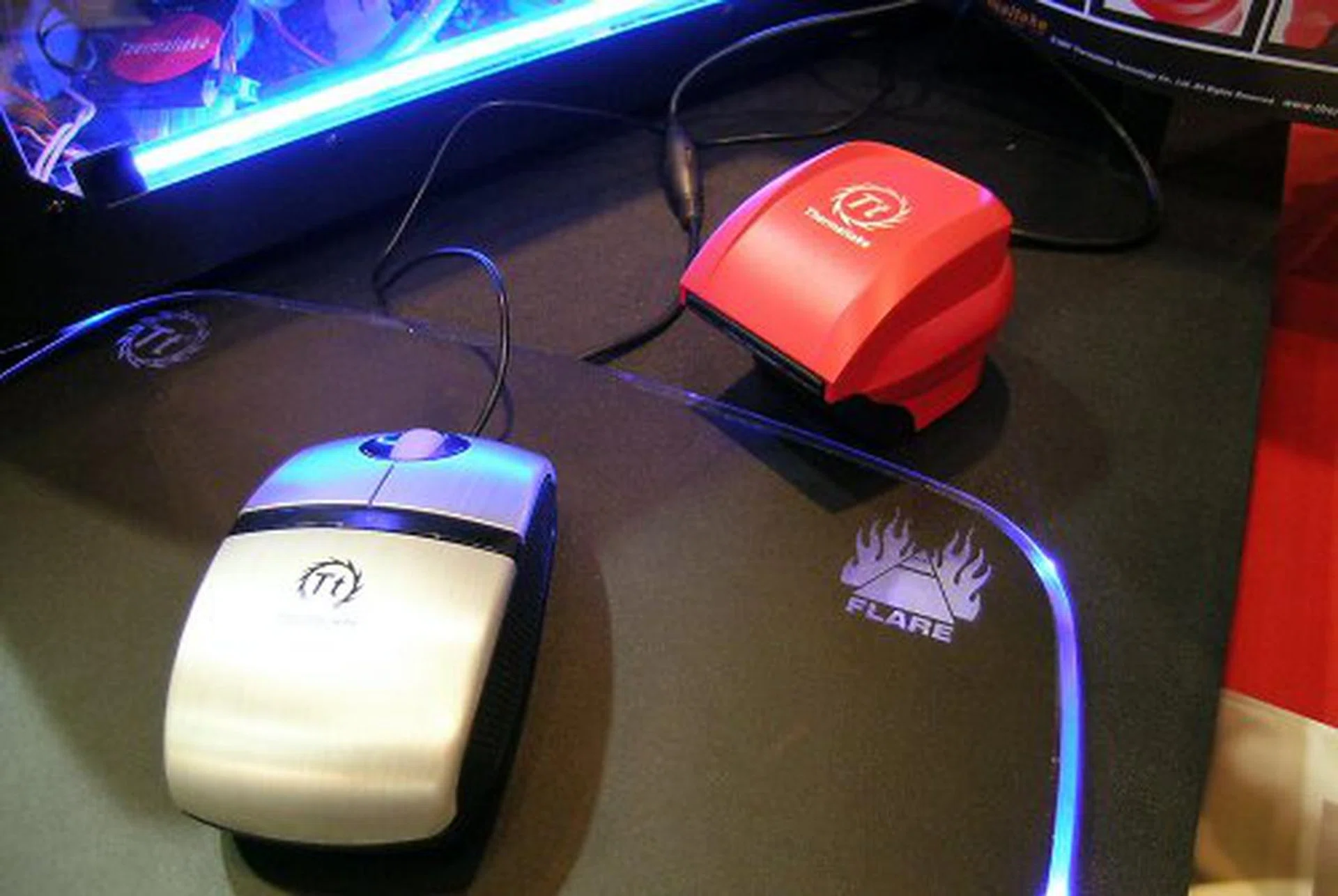  Do you get sweaty palms while using your mouse too long, be it for gaming or at work? This simple little air cooler might just be the next door gift of choice.  