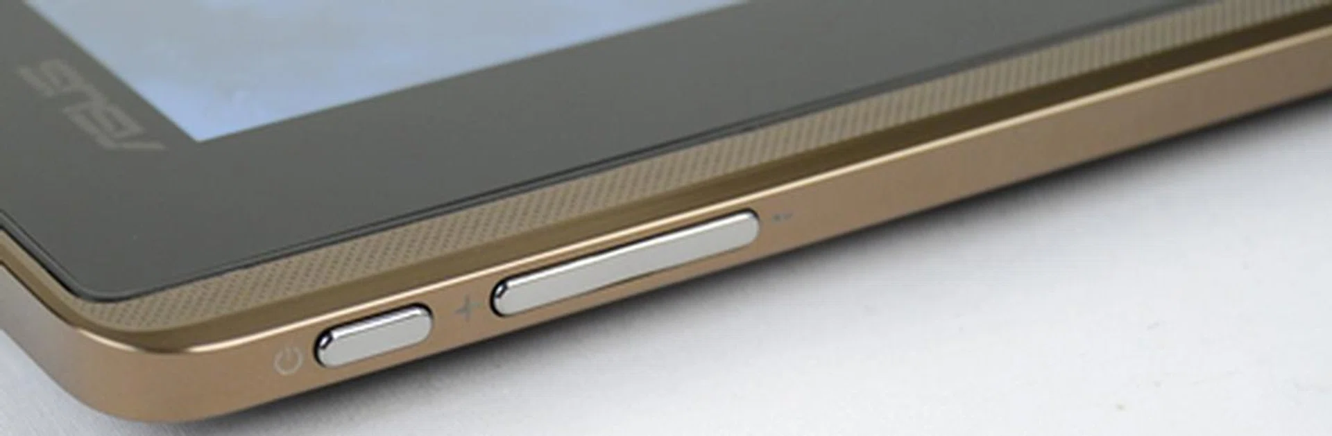 It is easy to access the Power button and volume controls. 