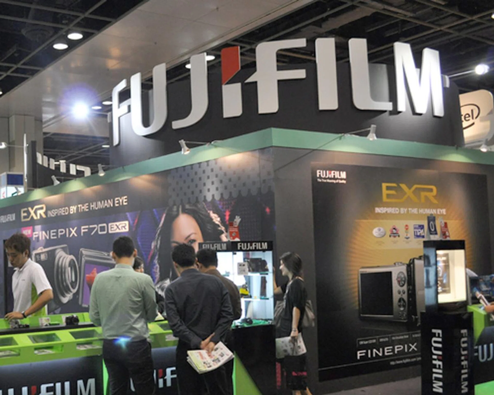 What's cooking at the Fujifilm booth? Why, cameras of course. And there's loads of them. But what really should catch your attention, are the following star buys from Fujifilm.