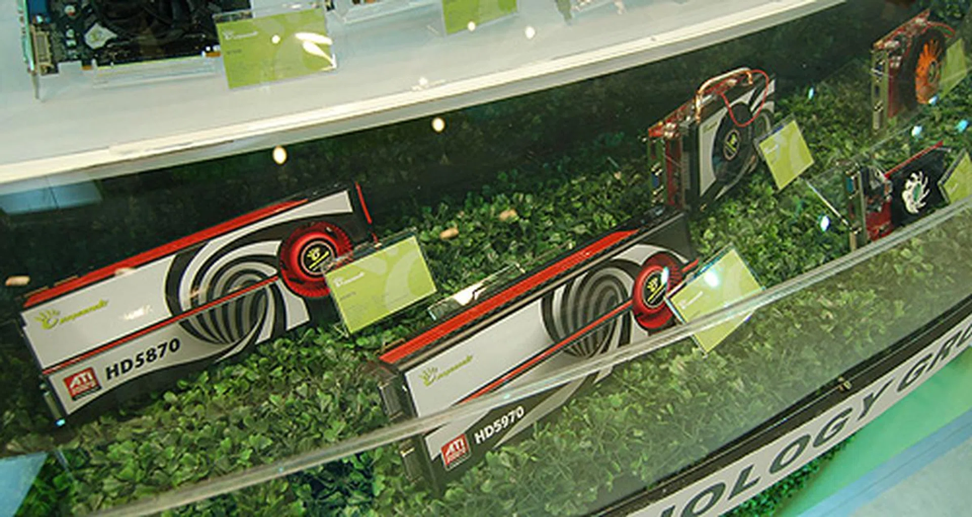 Manli's ATI cards were also on show. The sticker on the Radeon HD 5870 is quite hypnotic, don't you think?