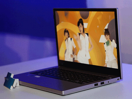 Ultrabooks can generally run Windows 7 just fine, Their reasonable Intel HD 3000 integrated graphics is able to render almost anything you need to - except for serious gaming. That limitation is more than understandable though.