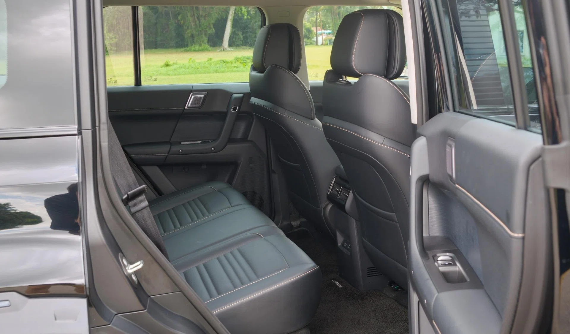 Jaecoo J6 rear seats