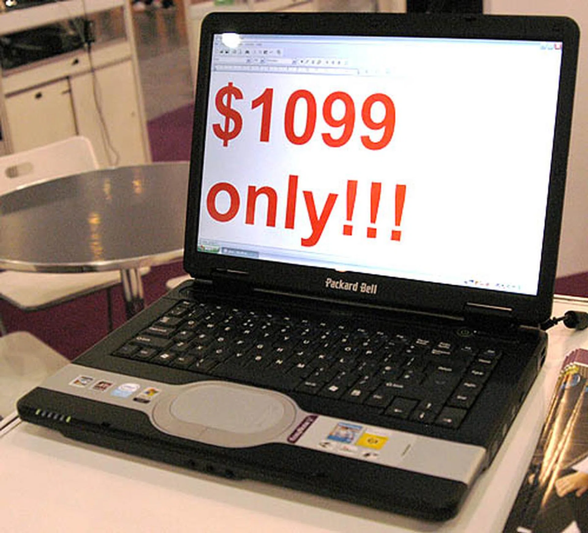 Do not mistake the Packard Bell Easy Note for an NEC notebook as both brands have similar designs. The Easy Note comes with a 14.1-inch widescreen display, an ECO mode (that saves power) and Skype capabilities for only $1,099.