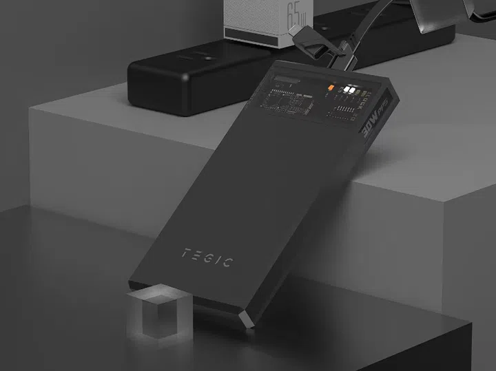 The Block 30 in black. (Image source: Tegic)