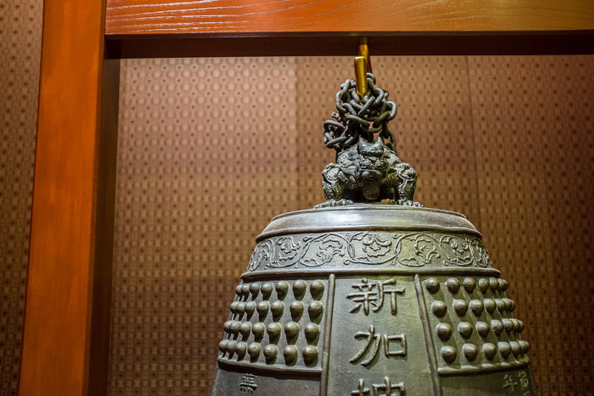 f/2 at 35mm, 1/60 sec, ISO 2500.