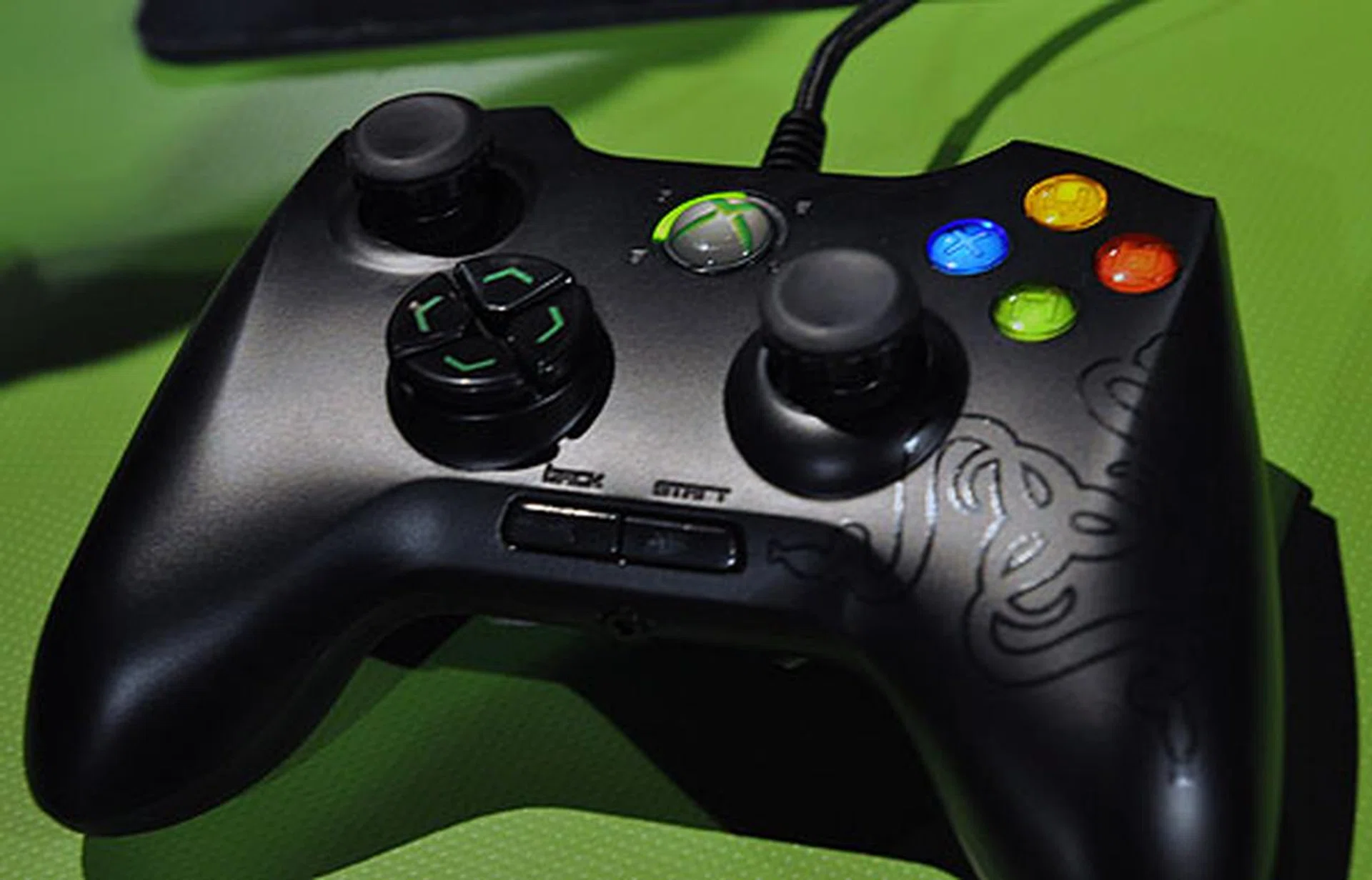 The Razer Onza, an Xbox 360 controller that features programmable buttons and backlit keys for playing in the night.