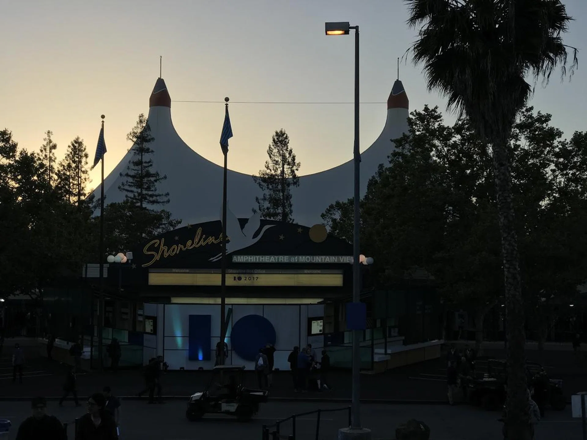 Without Magic Eraser.