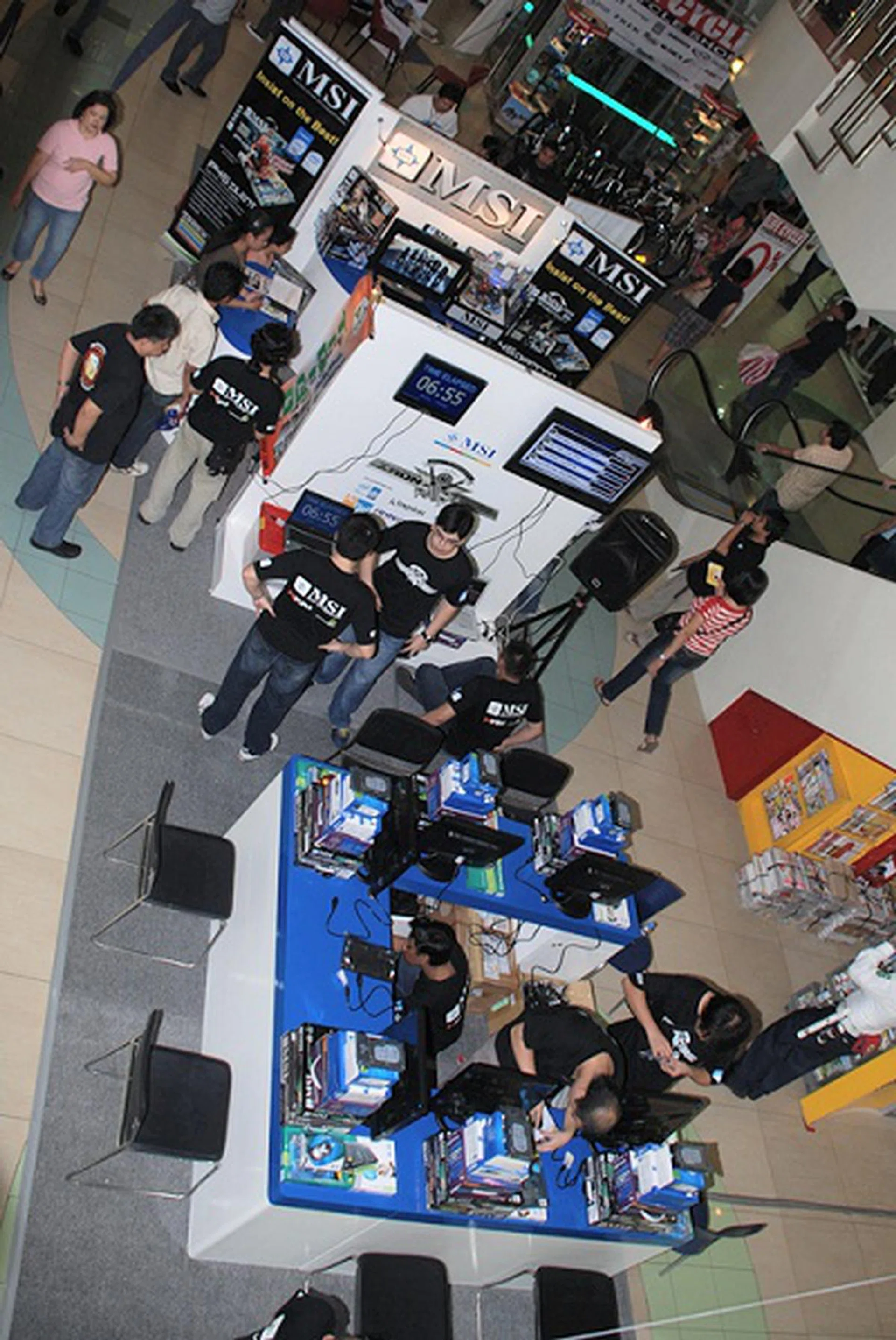  A bird's eye view of the grand stage for the big event. Several of the HardwareZone/HWM Philippines team members helped out as marshals and were busy preparing prior to the event.  