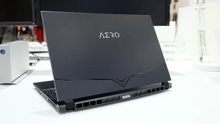 Gigabyte Aero 15
