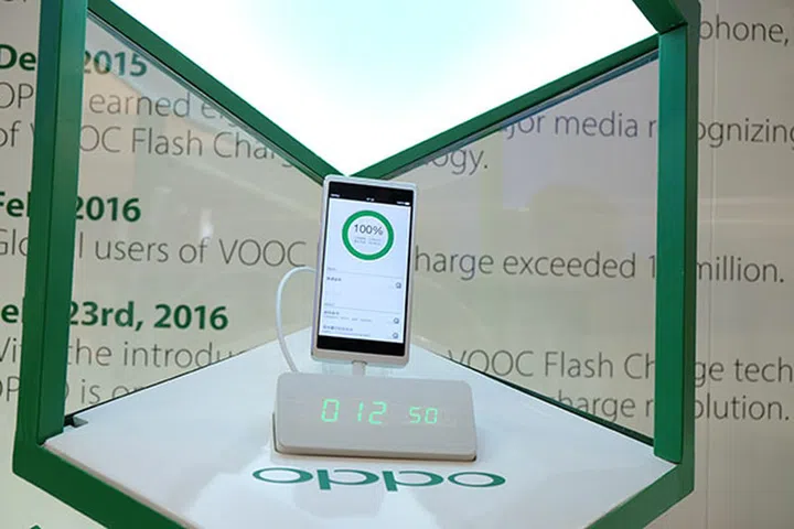 Oppo Super VOOC